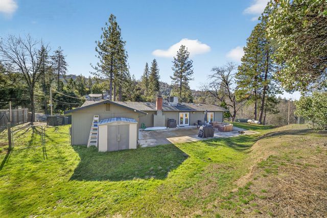 41987 Crass Drive, Oakhurst, CA 93644