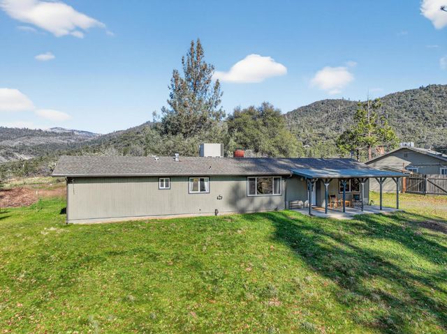 41987 Crass Drive, Oakhurst, CA 93644
