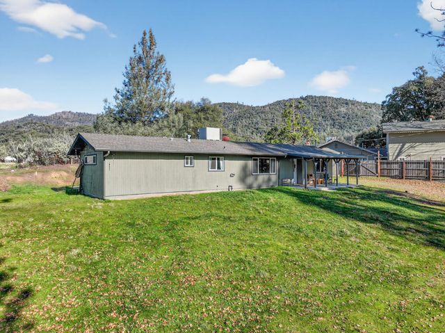 41987 Crass Drive, Oakhurst, CA 93644