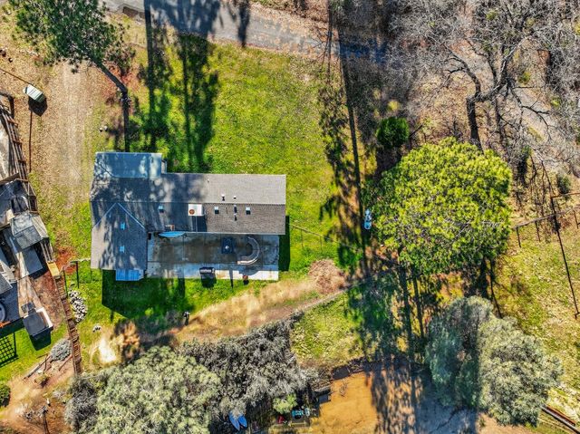 41987 Crass Drive, Oakhurst, CA 93644