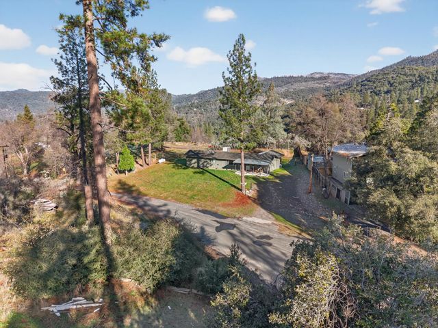 41987 Crass Drive, Oakhurst, CA 93644