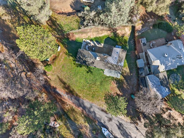 41987 Crass Drive, Oakhurst, CA 93644
