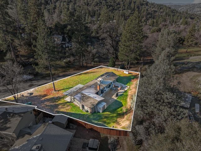 41987 Crass Drive, Oakhurst, CA 93644