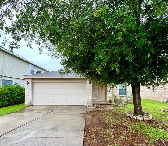 2428 Green Meadows LN, Buda, TX 78610