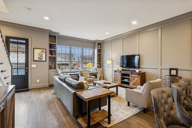 1226 Martin St Unit 2, Nashville, TN 37203