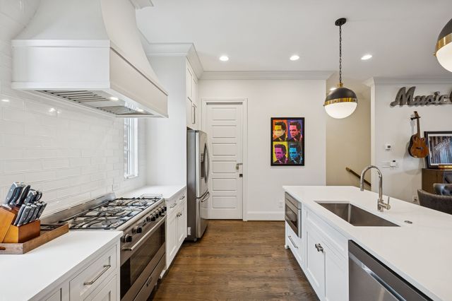 1226 Martin St Unit 2, Nashville, TN 37203