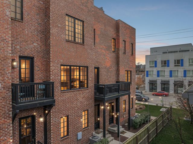 1226 Martin St Unit 2, Nashville, TN 37203