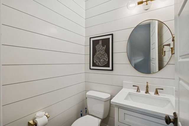 1226 Martin St Unit 2, Nashville, TN 37203