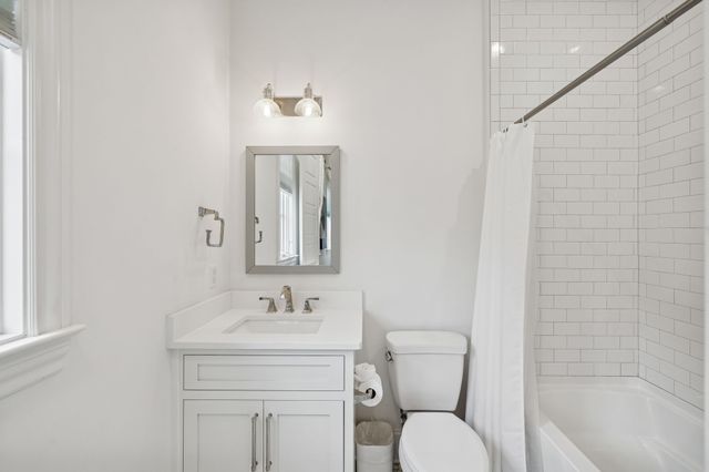 1226 Martin St Unit 2, Nashville, TN 37203