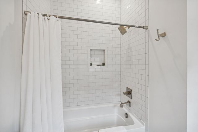 1226 Martin St Unit 2, Nashville, TN 37203