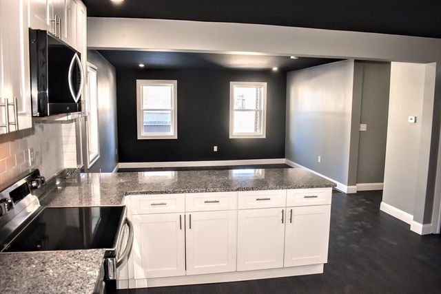 2 Sunnyside St. 1, Boston, MA 02130