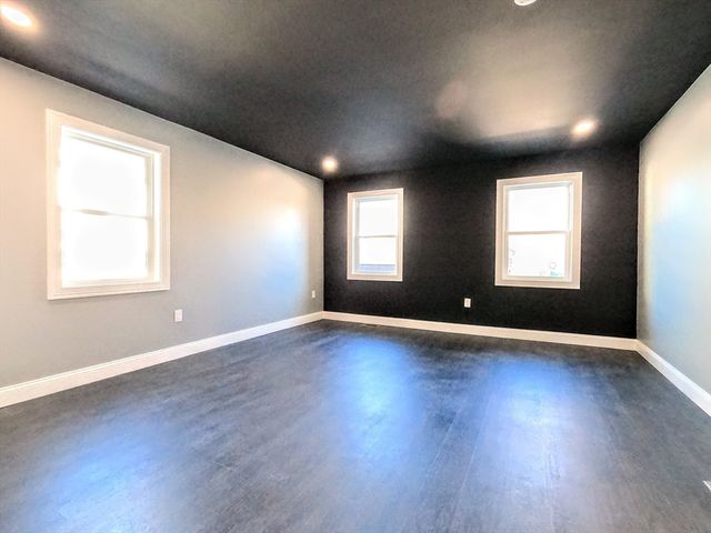 2 Sunnyside St. 1, Boston, MA 02130