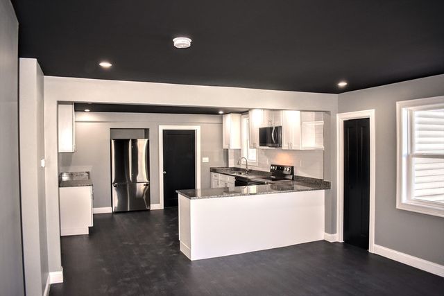 2 Sunnyside St. 1, Boston, MA 02130