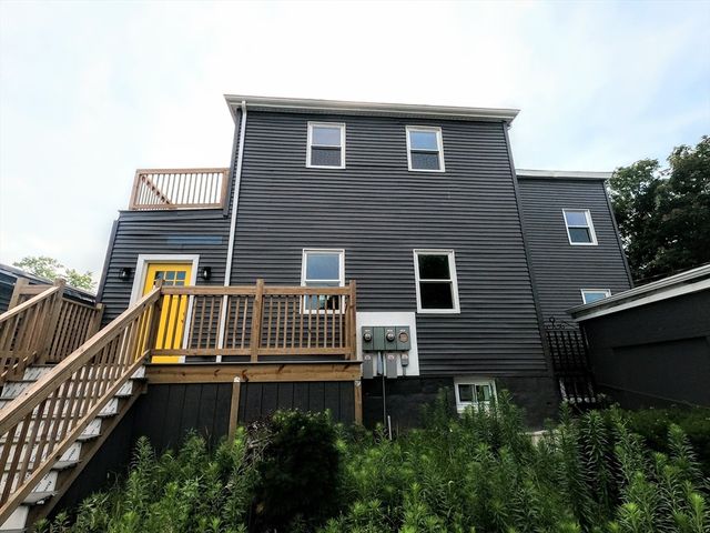 2 Sunnyside St. 1, Boston, MA 02130