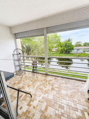 8345 Sunrise Lakes Boulevard 203, Sunrise, FL 33322