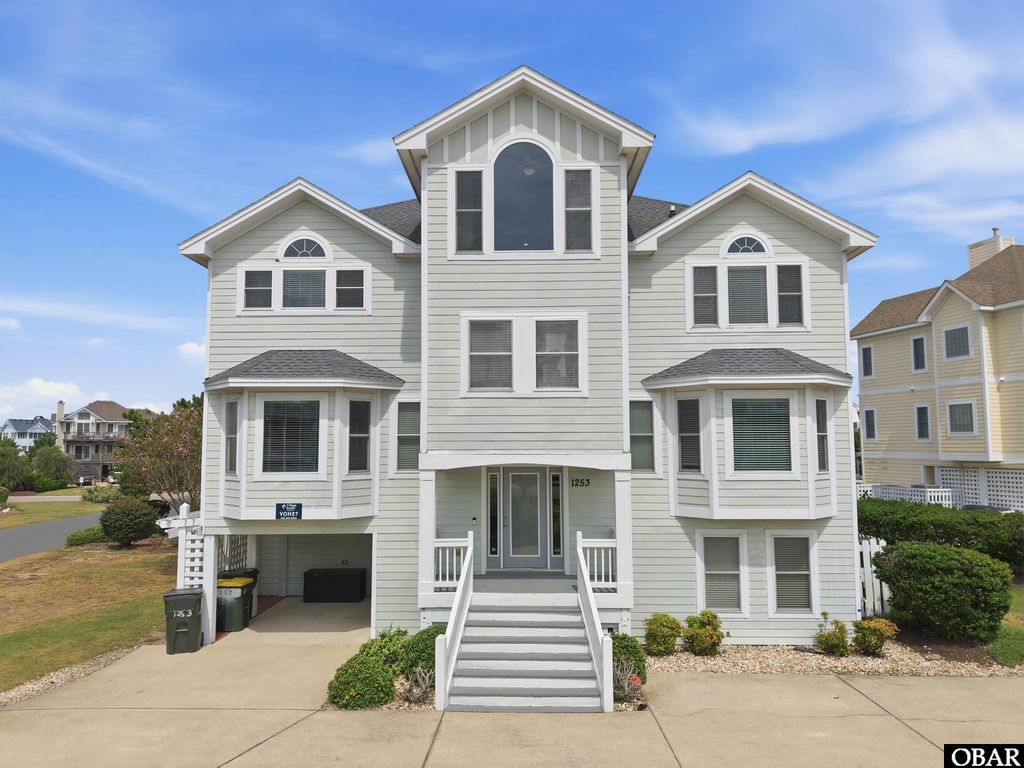 Image 2 of property listing at 1253 Windjammer Court, Corolla, NC 27927