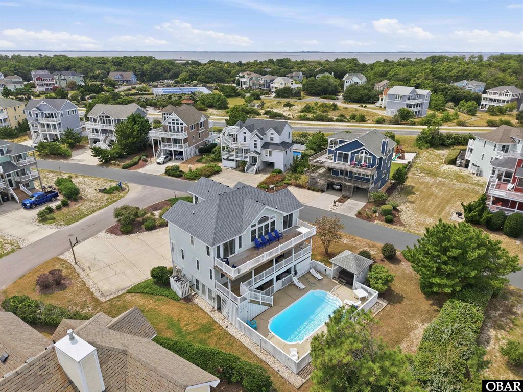 Image 12 of property listing at 1253 Windjammer Court, Corolla, NC 27927