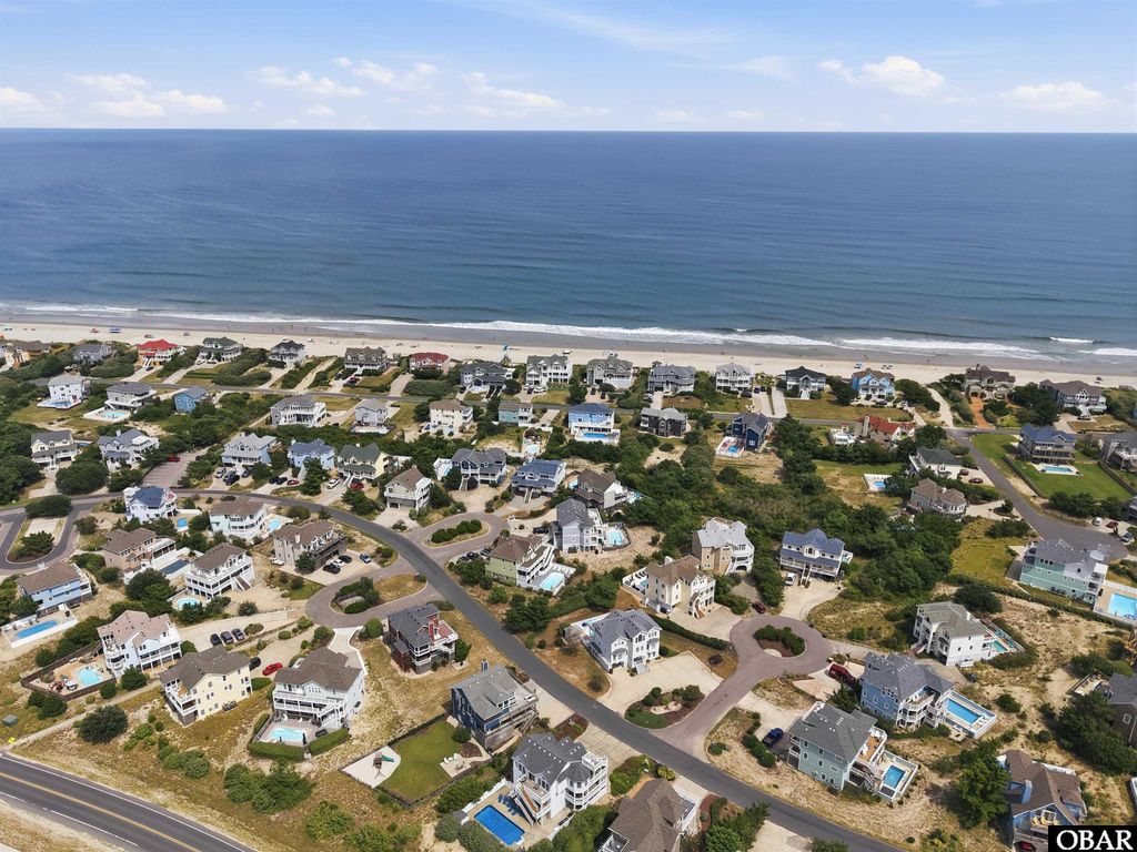 Image 18 of property listing at 1253 Windjammer Court, Corolla, NC 27927