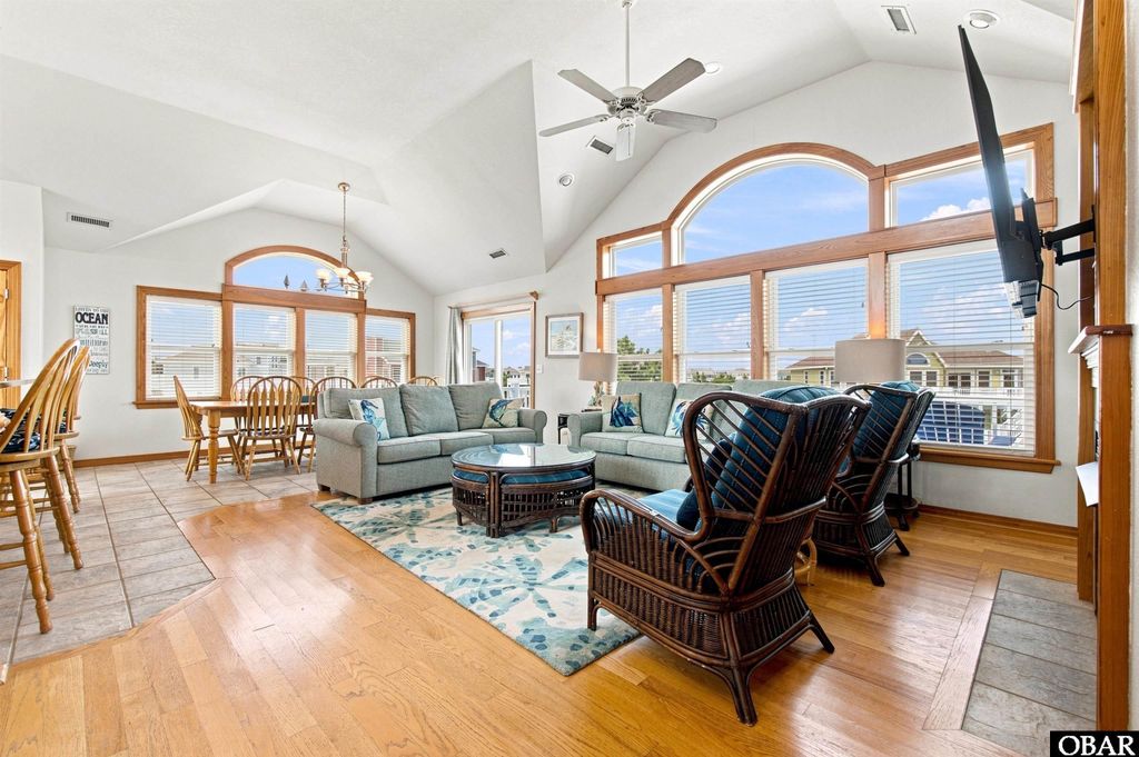Image 19 of property listing at 1253 Windjammer Court, Corolla, NC 27927