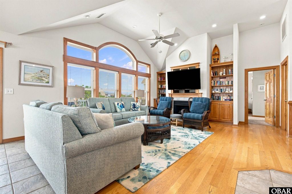 Image 20 of property listing at 1253 Windjammer Court, Corolla, NC 27927