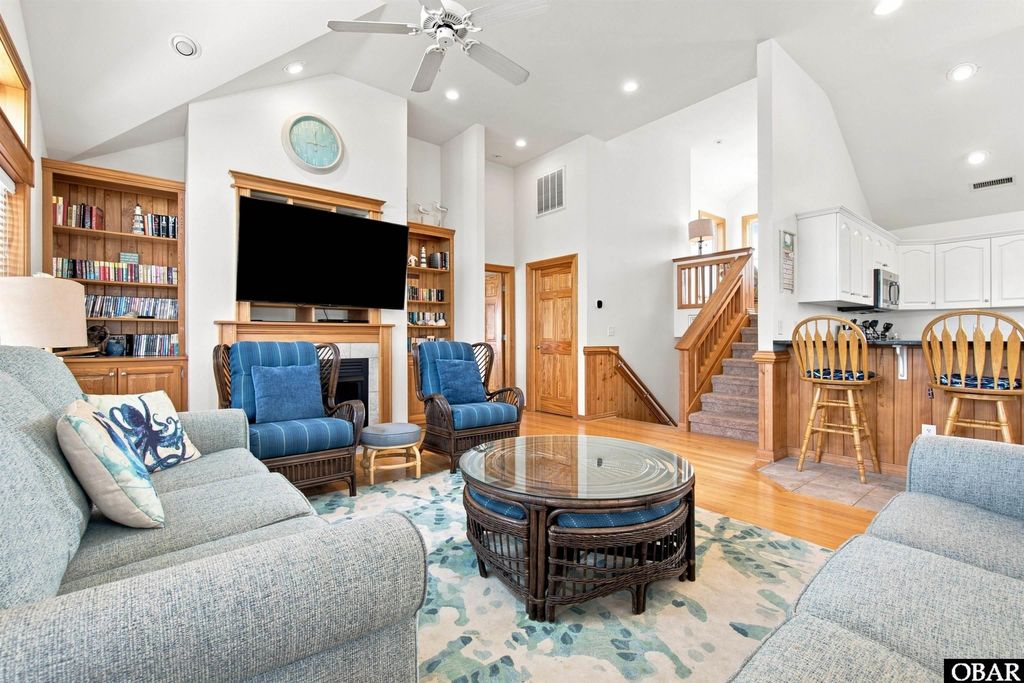 Image 21 of property listing at 1253 Windjammer Court, Corolla, NC 27927