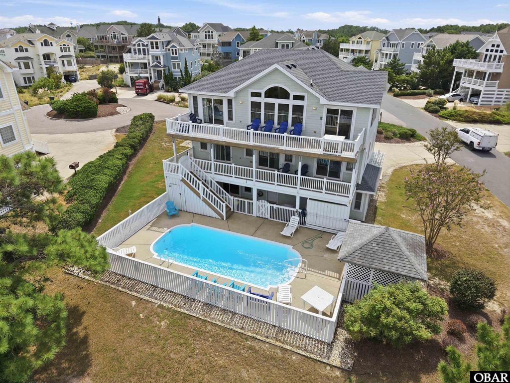Image 6 of property listing at 1253 Windjammer Court, Corolla, NC 27927