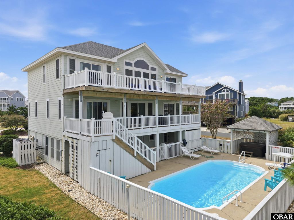 Image 9 of property listing at 1253 Windjammer Court, Corolla, NC 27927