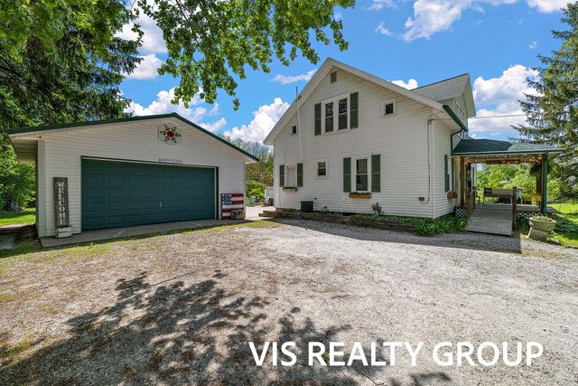 3266 S Slocum Road, Ravenna, MI 49451