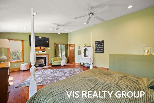 3266 S Slocum Road, Ravenna, MI 49451