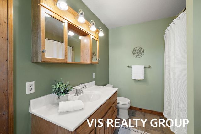 3266 S Slocum Road, Ravenna, MI 49451