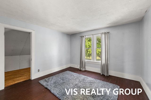 3266 S Slocum Road, Ravenna, MI 49451