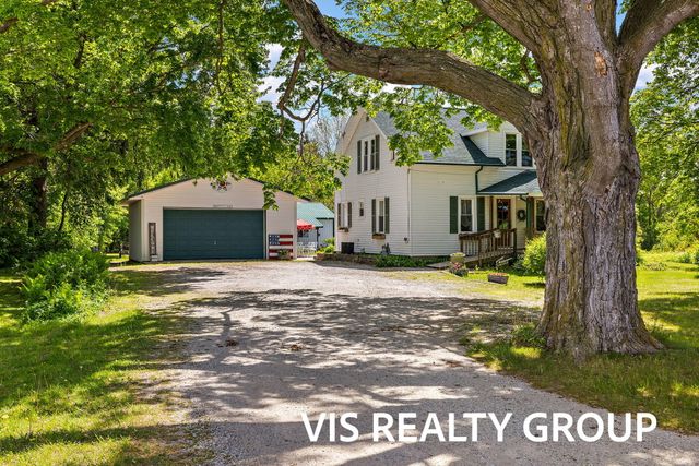 3266 S Slocum Road, Ravenna, MI 49451