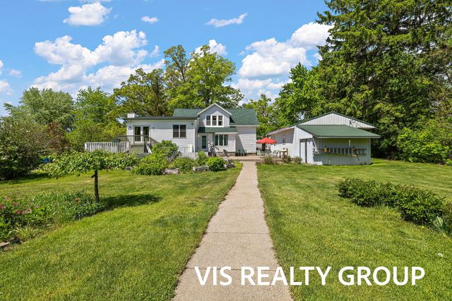3266 S Slocum Road, Ravenna, MI 49451