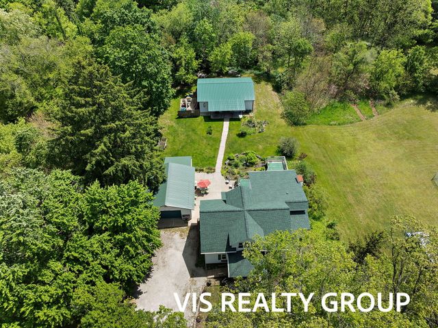 3266 S Slocum Road, Ravenna, MI 49451