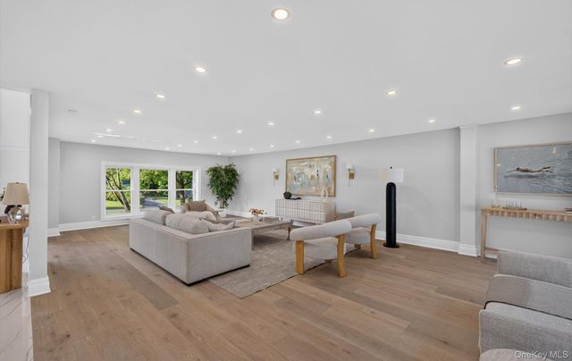 71 Wichard Boulevard, Commack, NY 11725