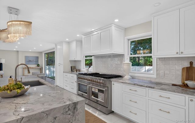 71 Wichard Boulevard, Commack, NY 11725