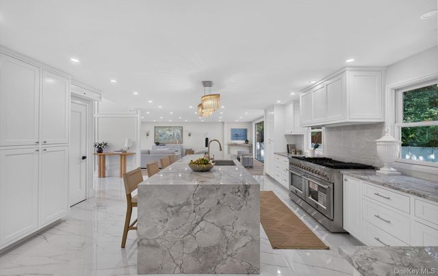 71 Wichard Boulevard, Commack, NY 11725