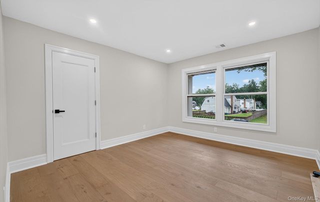 71 Wichard Boulevard, Commack, NY 11725