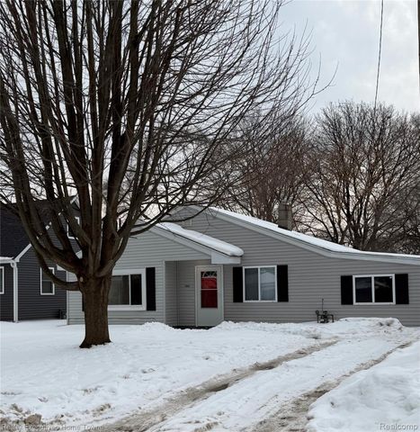 2525 19th Avenue, Port Huron, MI 48060