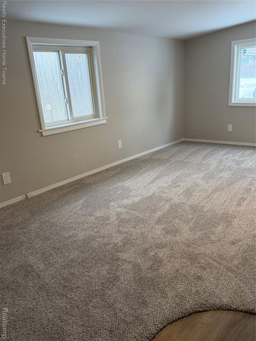 2525 19th Avenue, Port Huron, MI 48060