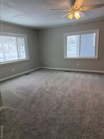 2525 19th Avenue, Port Huron, MI 48060