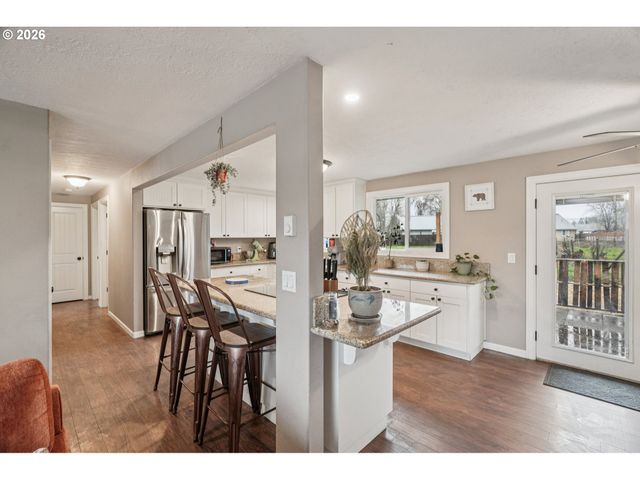 426 Ne HILL St, Sheridan, OR 97378