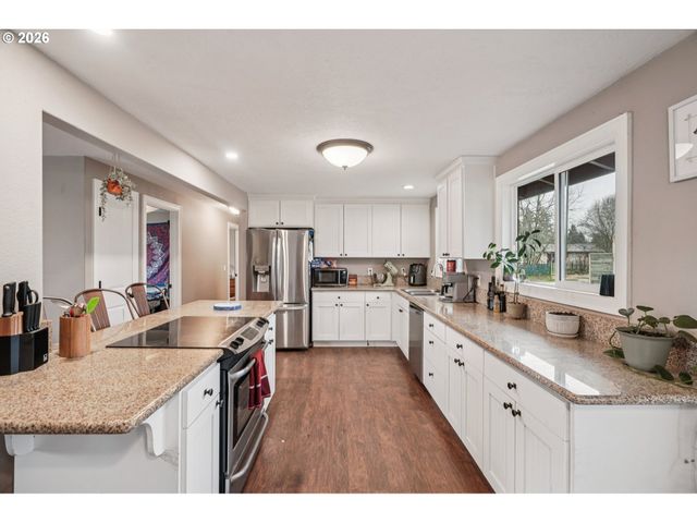 426 Ne HILL St, Sheridan, OR 97378