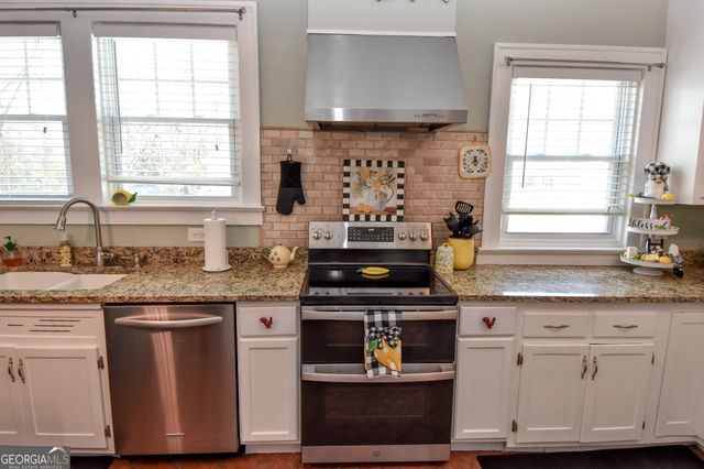 503 Forsyth Street, Barnesville, GA 30204