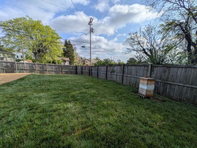 806 Fleming St, Columbia, TN 38401
