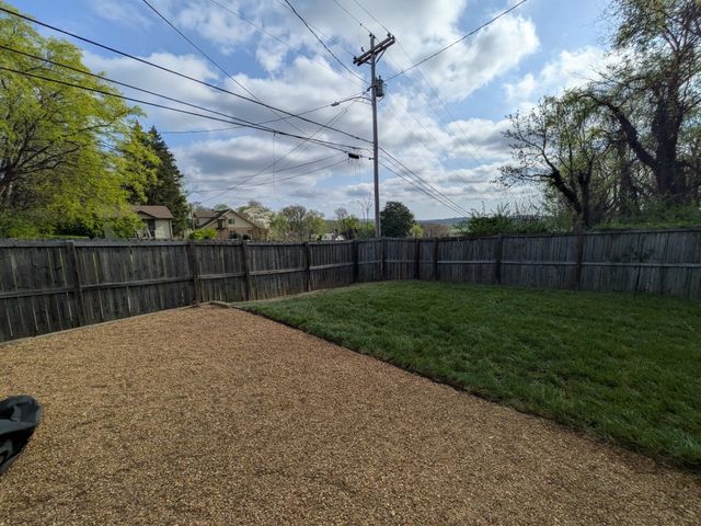 806 Fleming St, Columbia, TN 38401