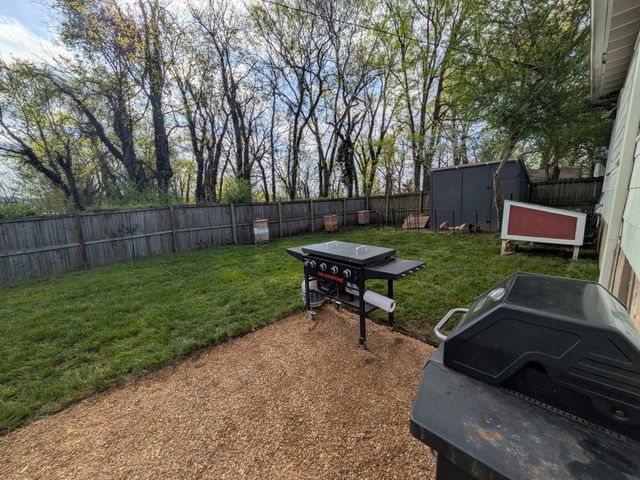 806 Fleming St, Columbia, TN 38401