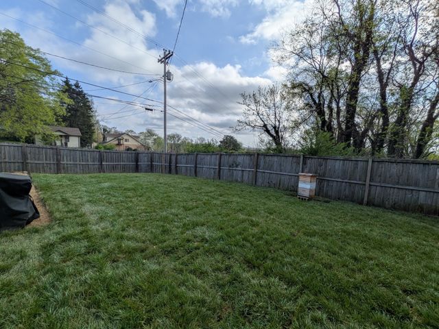 806 Fleming St, Columbia, TN 38401