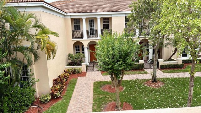 814 NW 82nd Place, Boca Raton, FL 33487