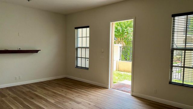 814 NW 82nd Place, Boca Raton, FL 33487